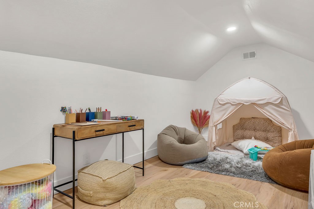 9317 Christopher Property Photo 29