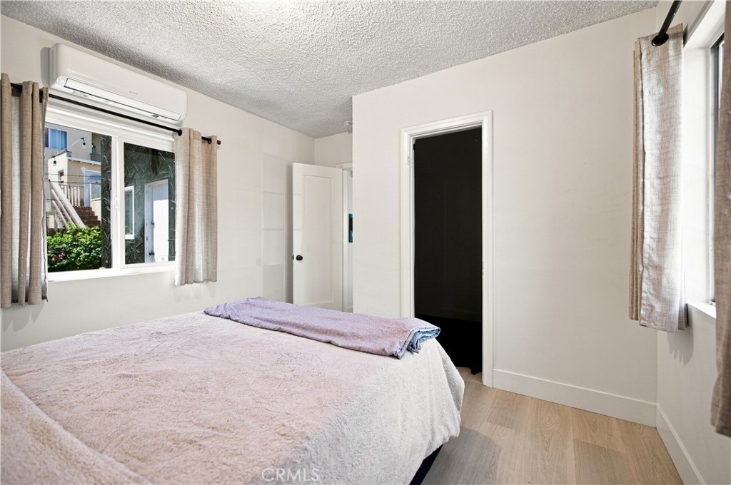 2245 Pine Avenue Property Photo 17
