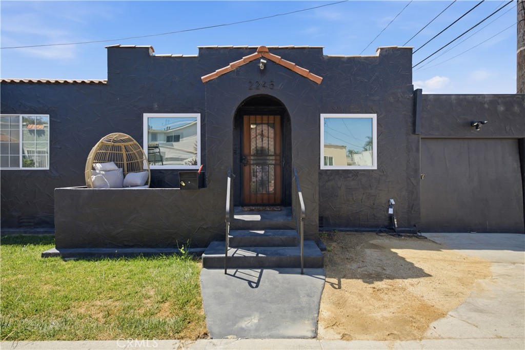 2245 Pine Avenue Property Photo 40
