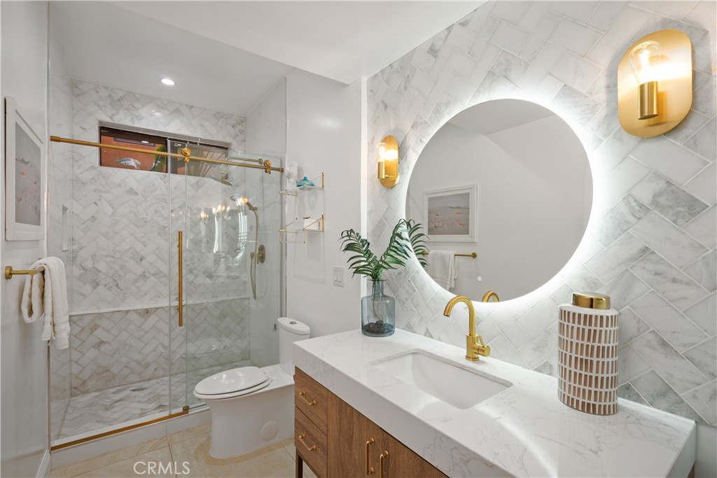 828 N Hudson 106 Property Photo 14