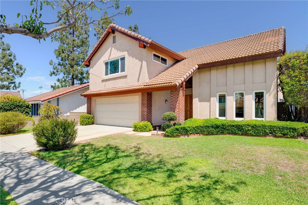 17024 Leal Property Photo 3