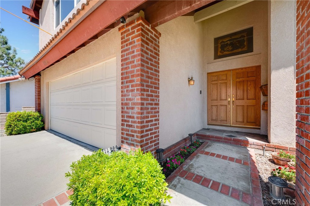 17024 Leal Property Photo 4