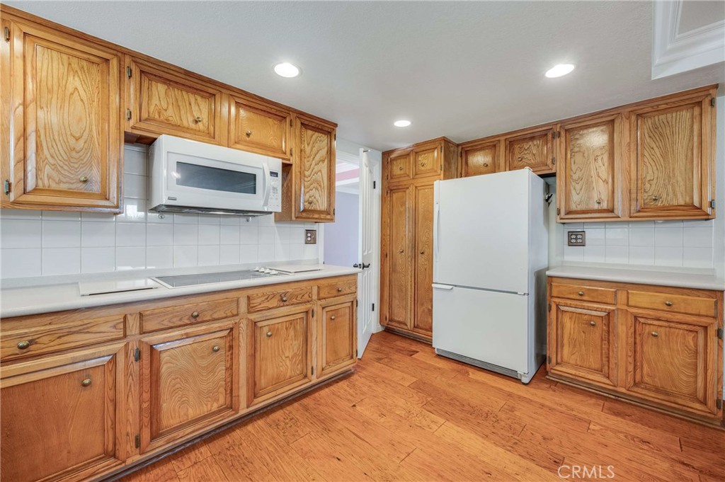 17024 Leal Property Photo 13