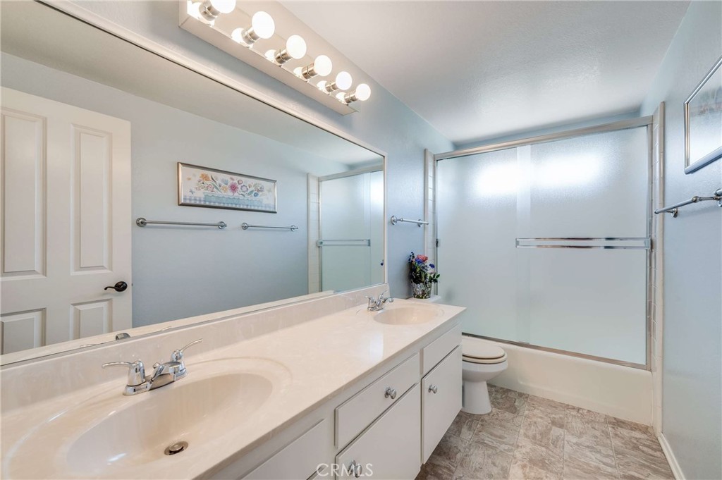 17024 Leal Property Photo 31