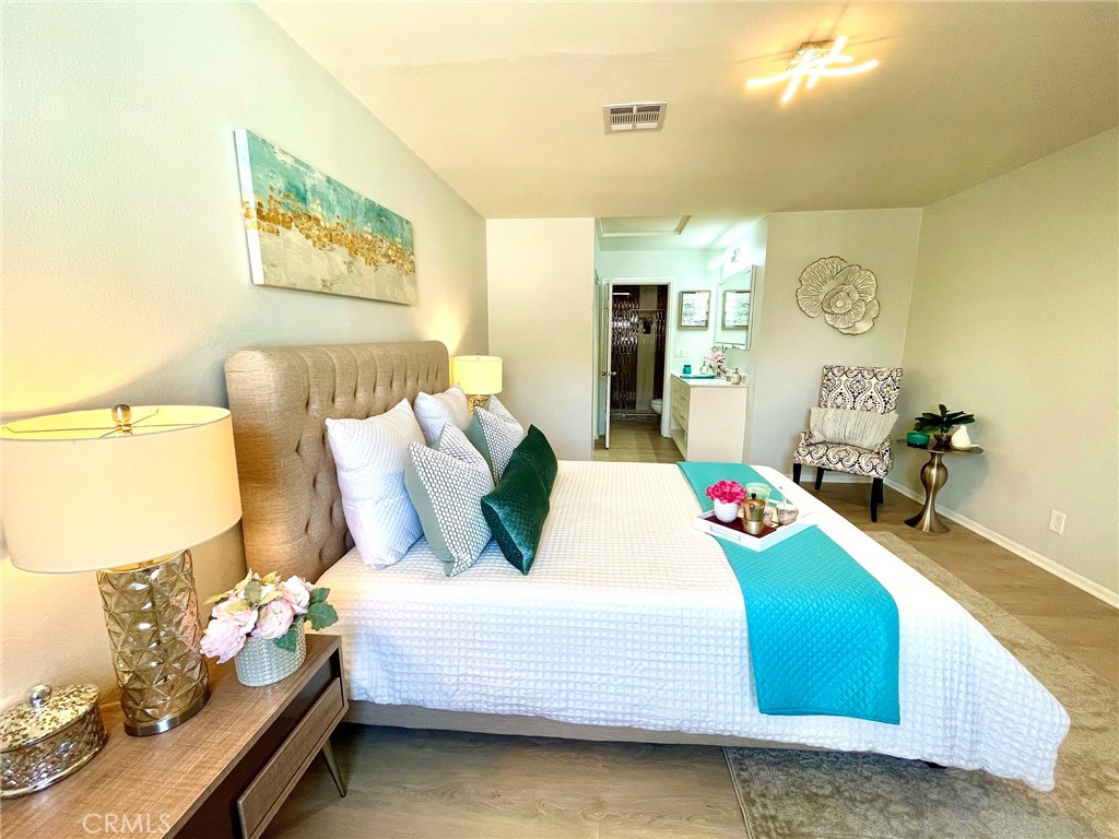 17912 Gridley Road Property Photo 13