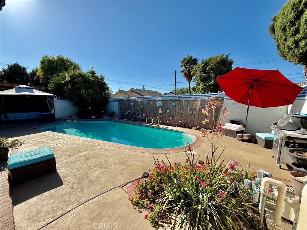 17912 Gridley Road Property Photo 35