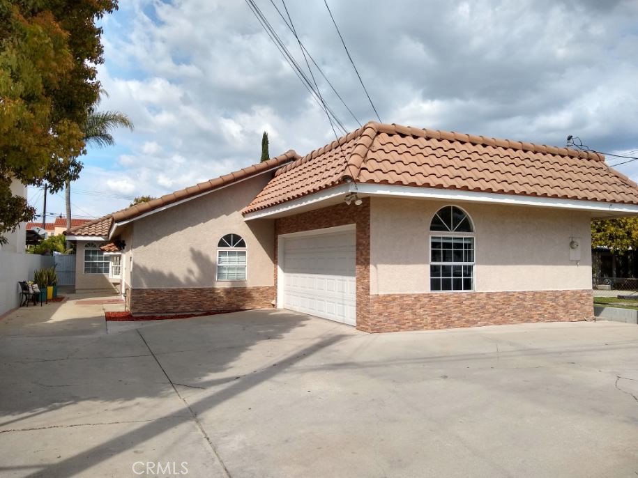 17912 Gridley Road Property Photo 39