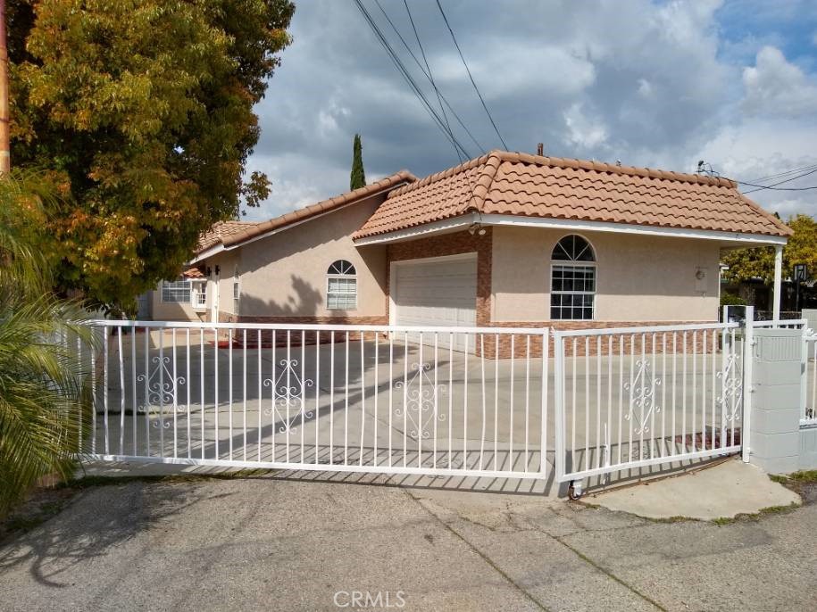 17912 Gridley Road Property Photo 40
