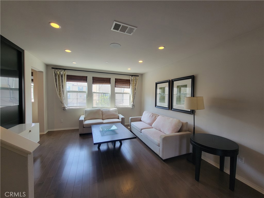 808 Santa Fe Avenue C Property Photo 12