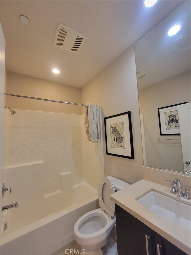 808 Santa Fe Avenue C Property Photo 31