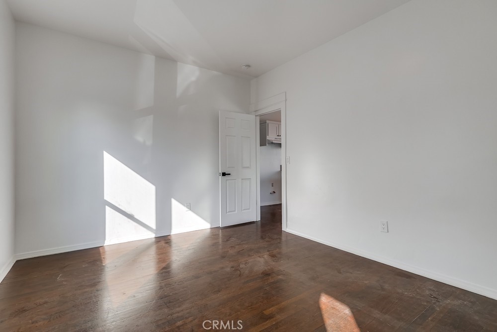 1291 E 40th Property Photo 18