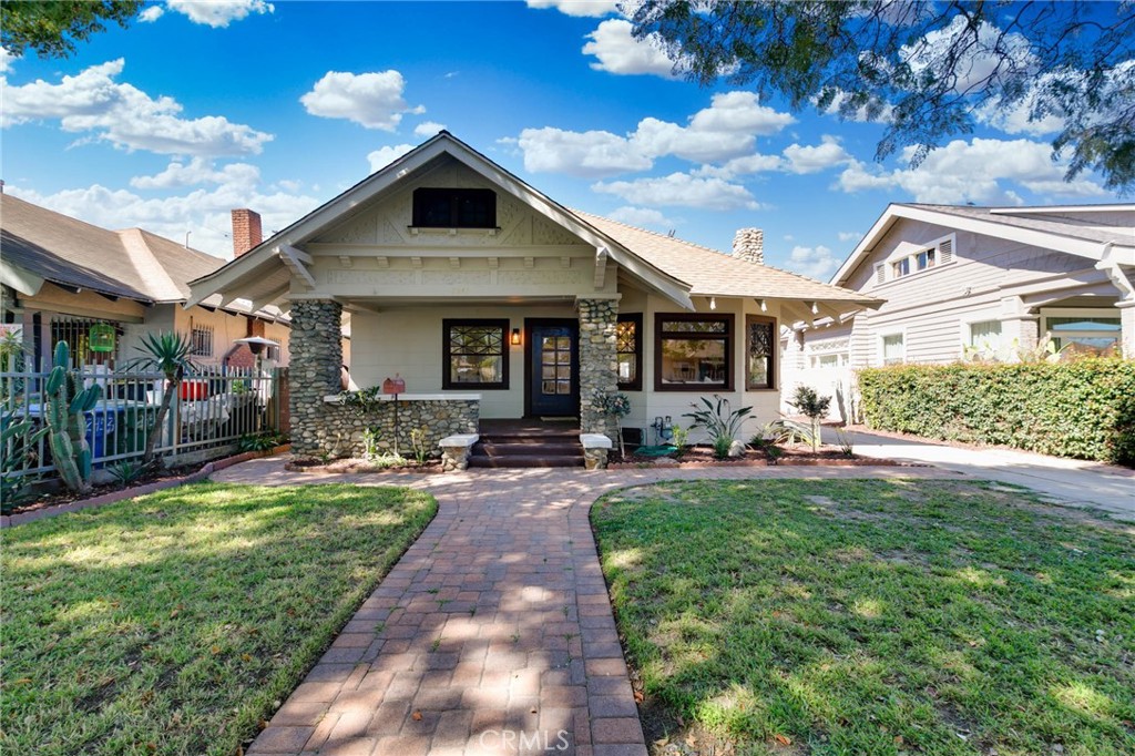 2947 S Hobart Property Photo