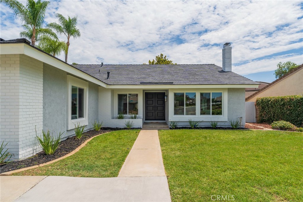 1182 Sunnyhills Property Photo 2