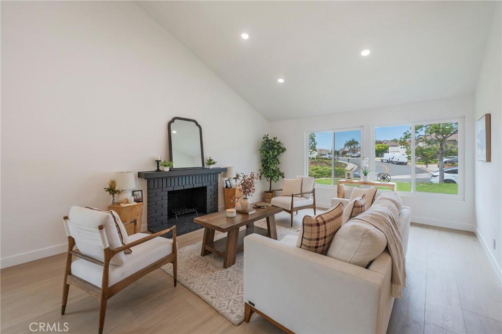 1182 Sunnyhills Property Photo 9