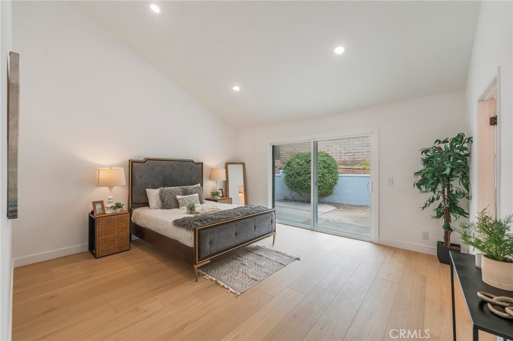 1182 Sunnyhills Property Photo 10