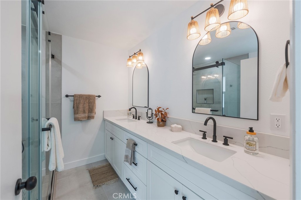 1182 Sunnyhills Property Photo 11