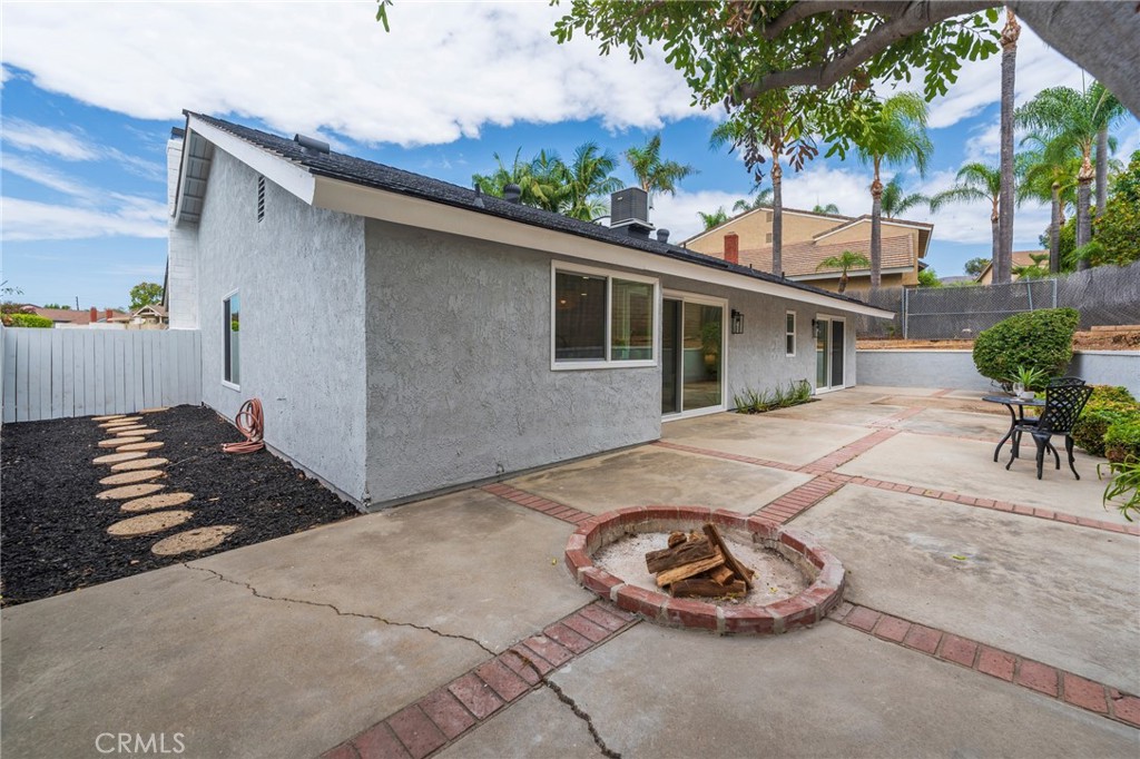 1182 Sunnyhills Property Photo 18