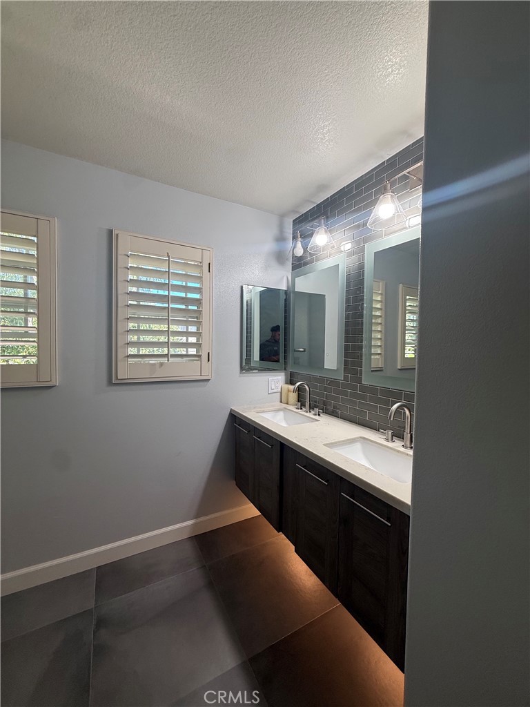 1847 Carpenter Court Property Photo 11