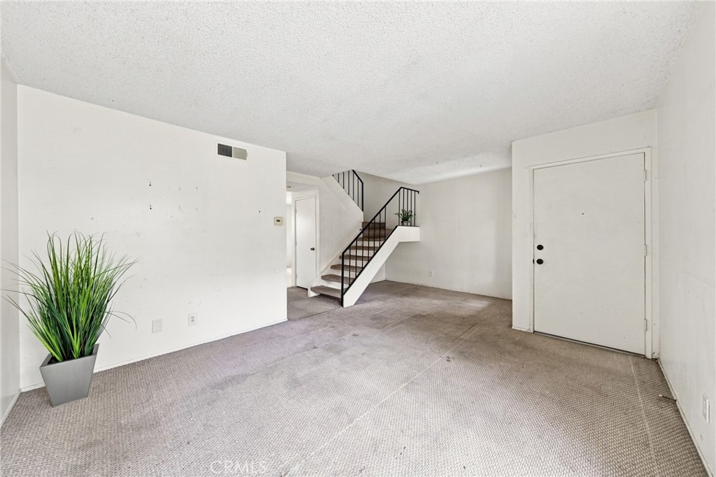 4978 Avila Way Property Photo 6