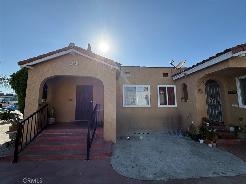 2433 Broadway Property Photo 2