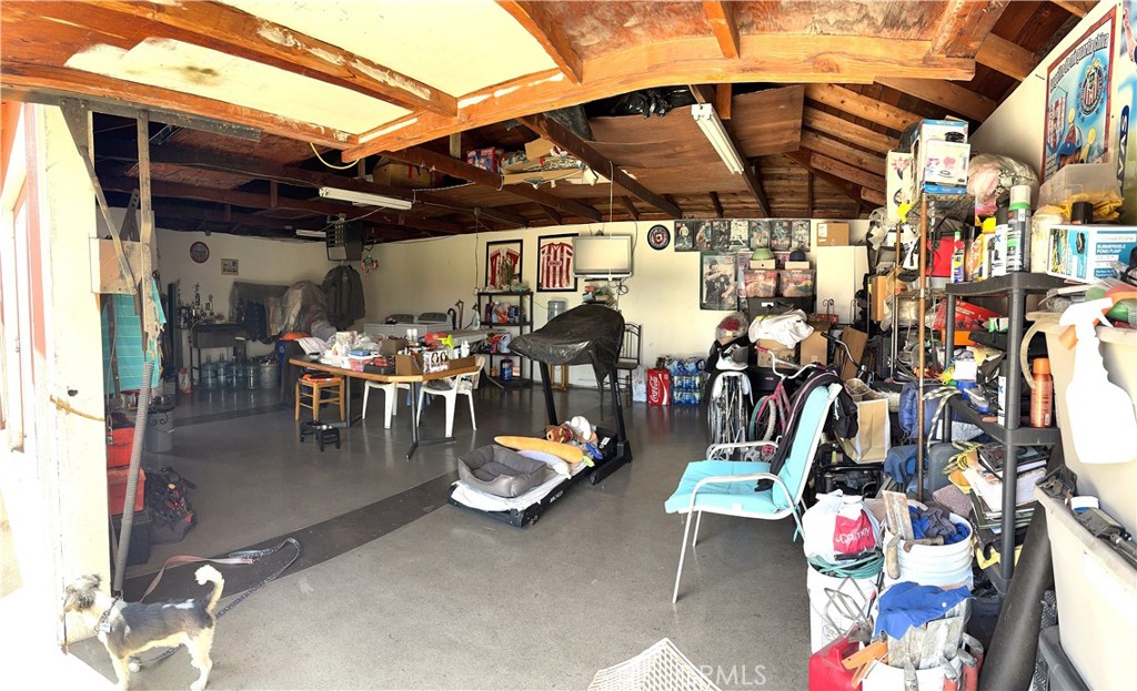 3425 Walnut Property Photo 4