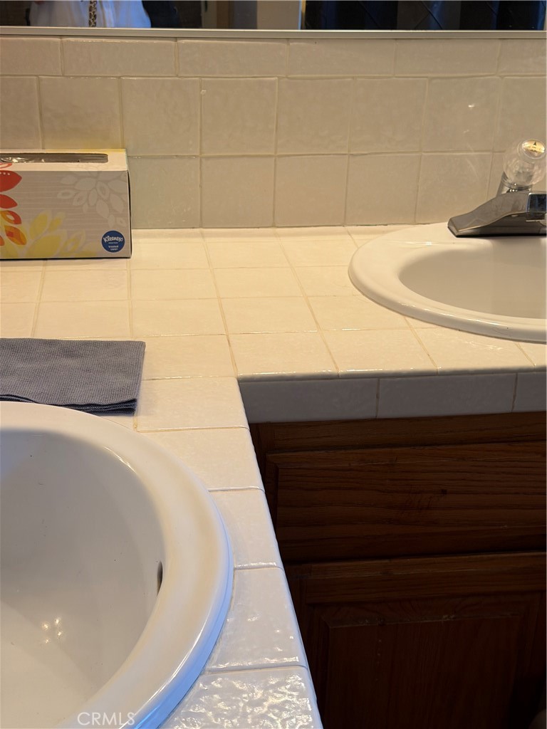 11882 Easy Way Property Photo 8