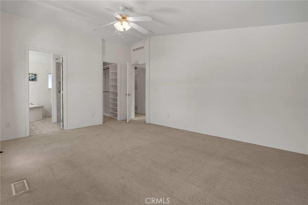 1001 W Lambert 219 Property Photo 27