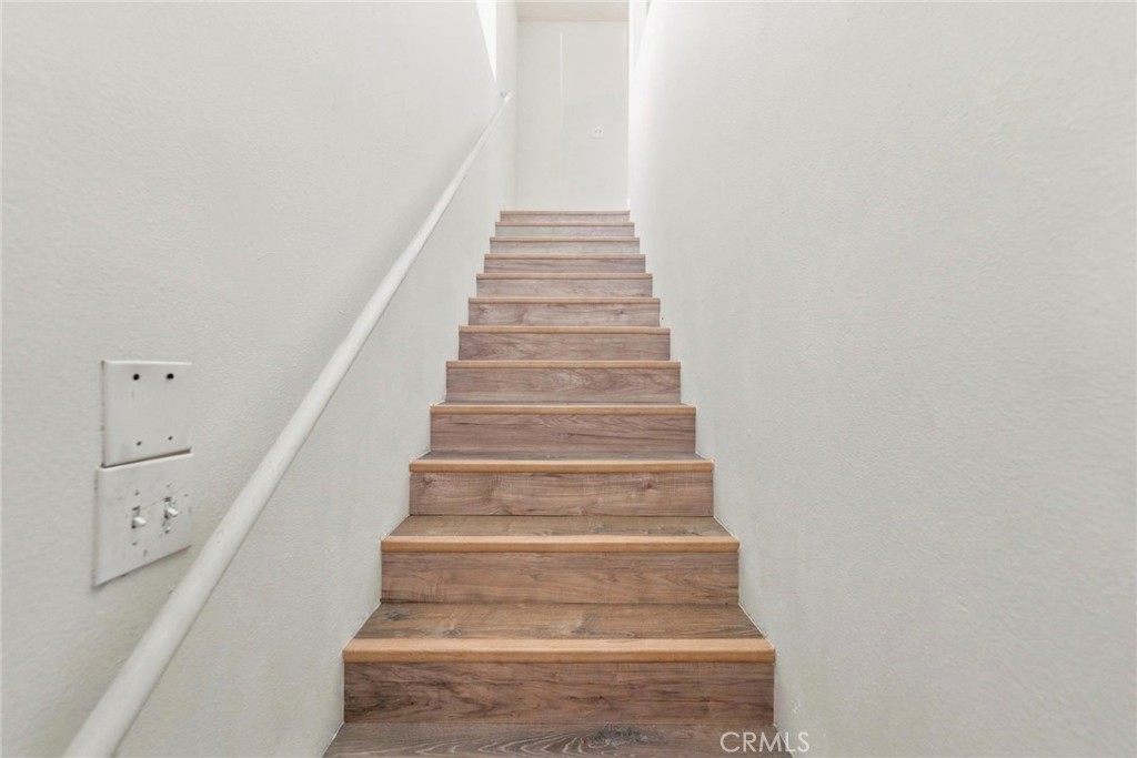 9212 Avalon Property Photo 14