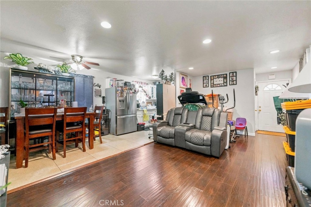 9212 Avalon Property Photo 16