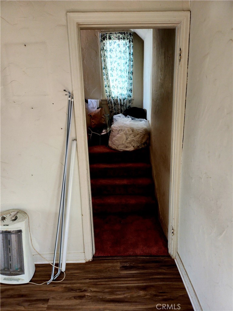 6812 S Van Ness Property Photo 25