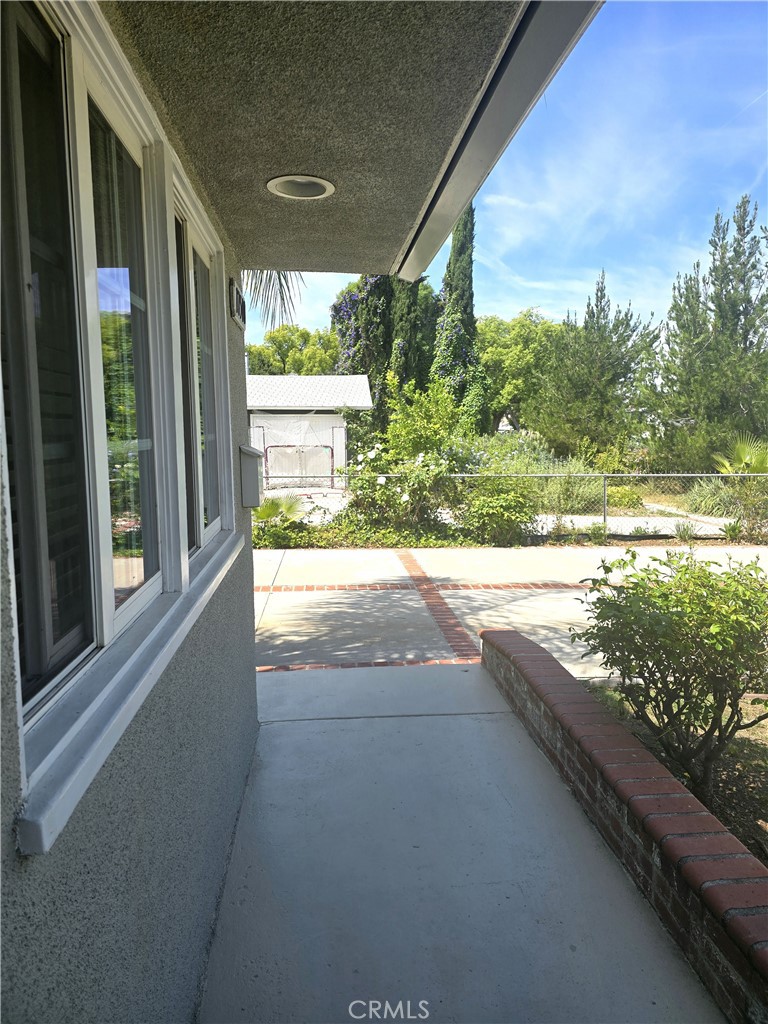 17500 Arminta Property Photo 3