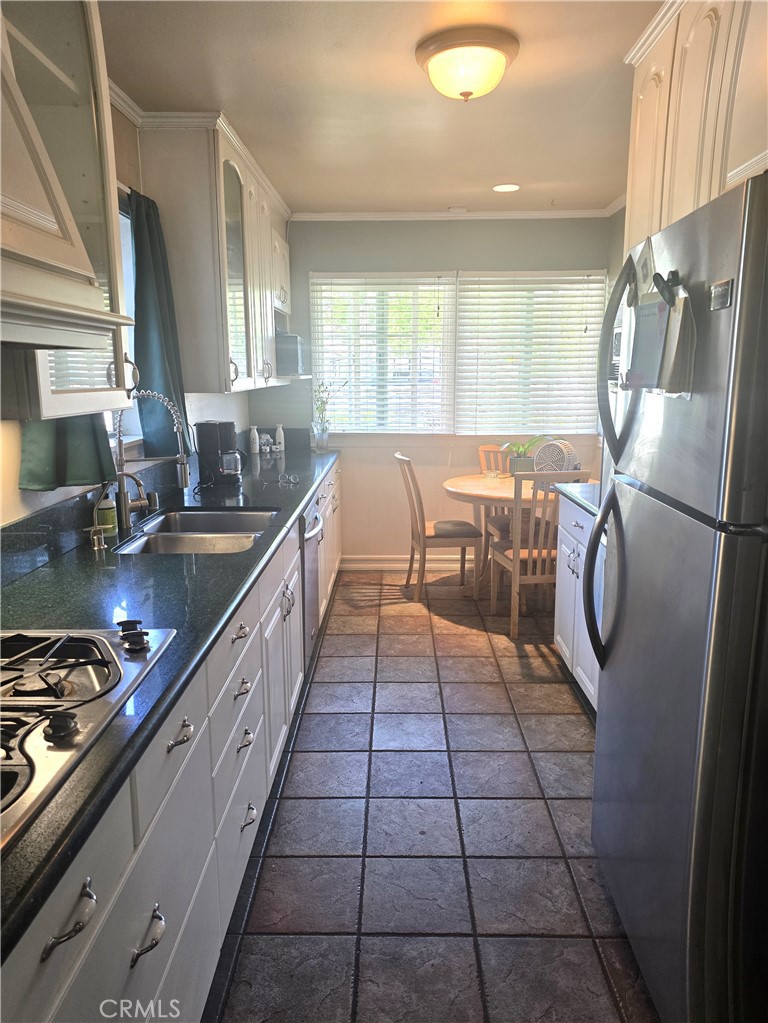 17500 Arminta Property Photo 12