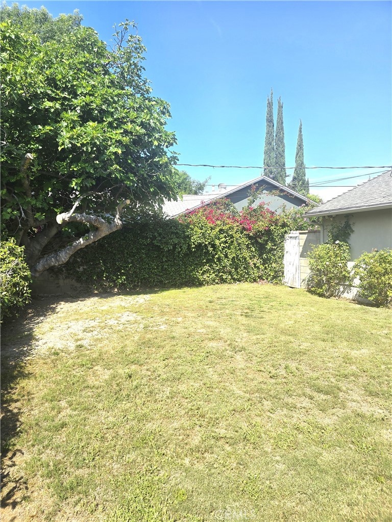 17500 Arminta Property Photo 16