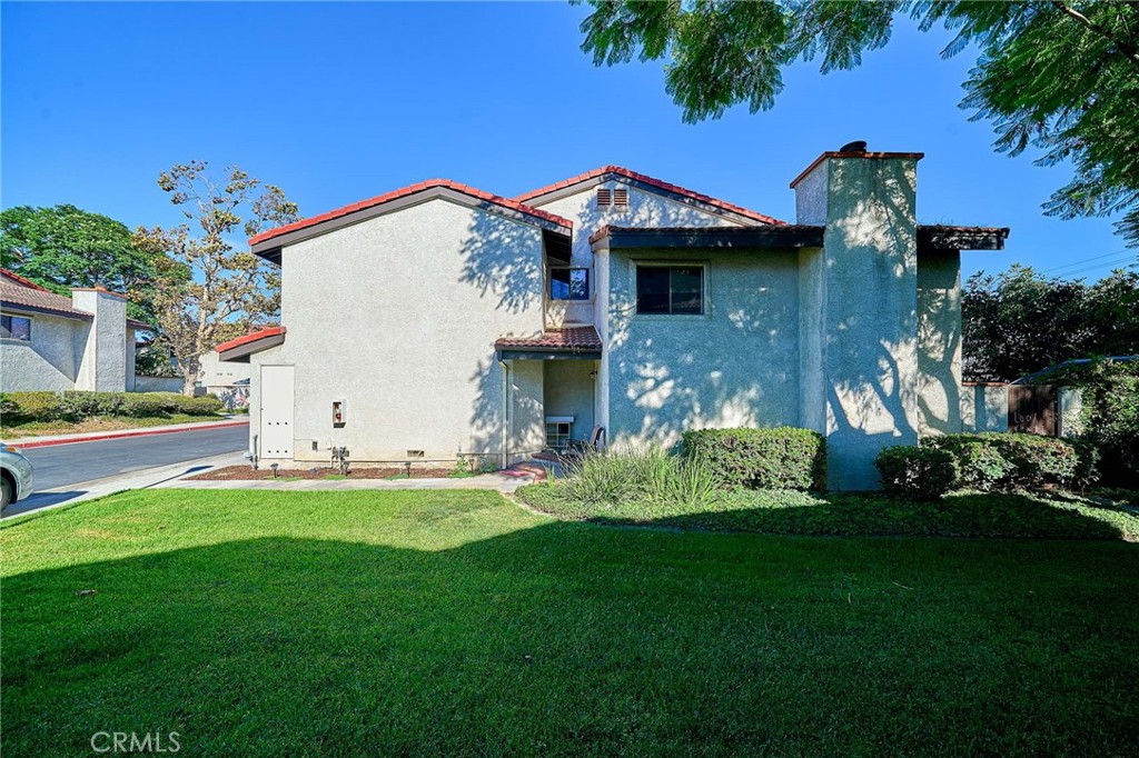 11832 Los Alisos Circle Property Photo 4
