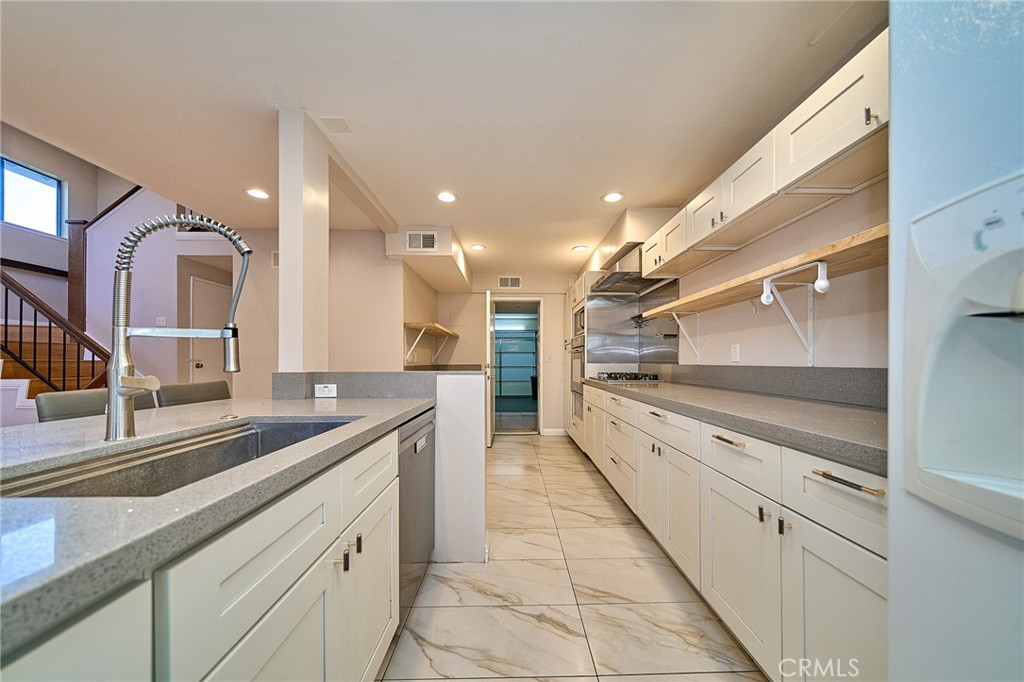11832 Los Alisos Circle Property Photo 17