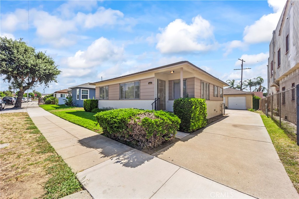 1024 Leonard Avenue Property Photo 4