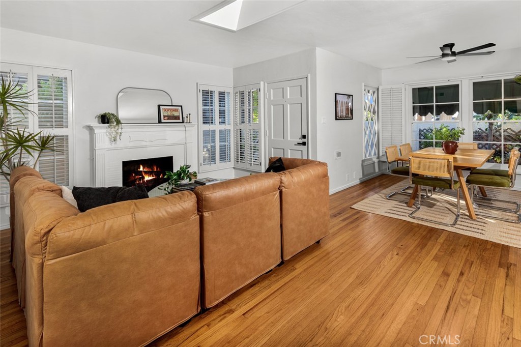 5796 Campo Walk Property Photo 10