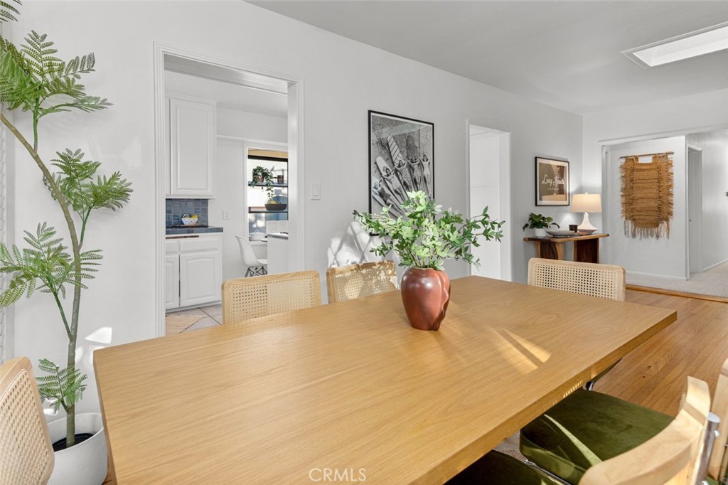 5796 Campo Walk Property Photo 12
