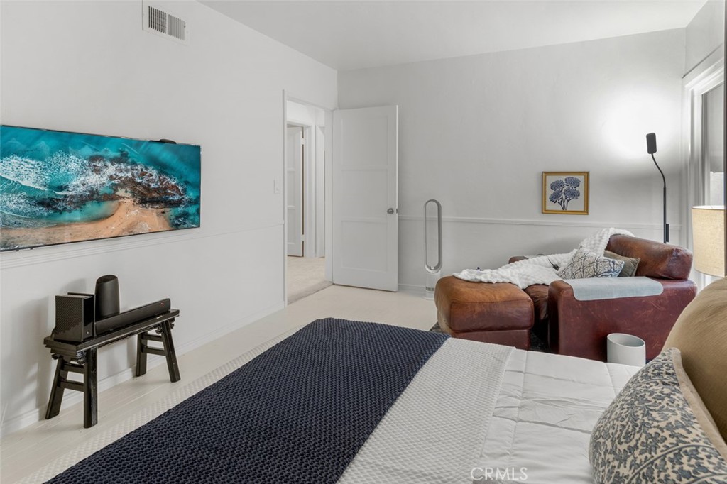 5796 Campo Walk Property Photo 23