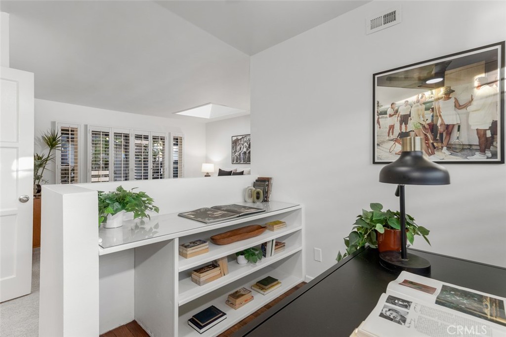 5796 Campo Walk Property Photo 26