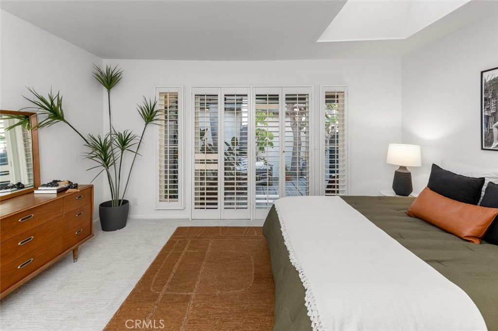 5796 Campo Walk Property Photo 31