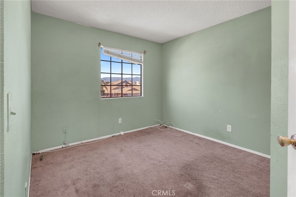1918 W Quartermaster Property Photo 30