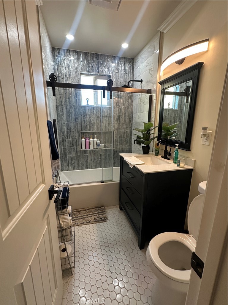 940 Park Avenue Property Photo 12
