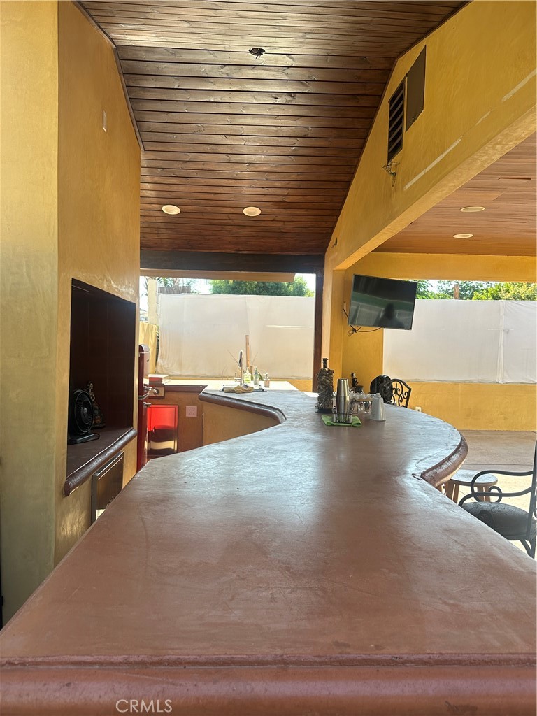 940 Park Avenue Property Photo 22