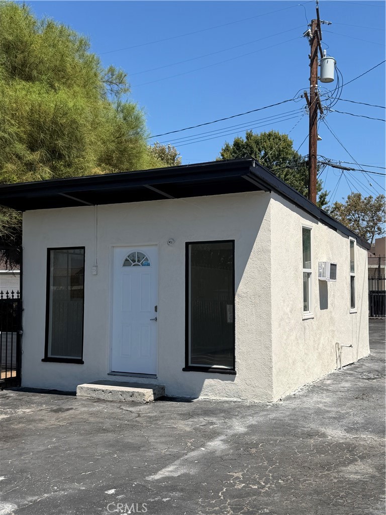 12711 Whittier Property Photo 1