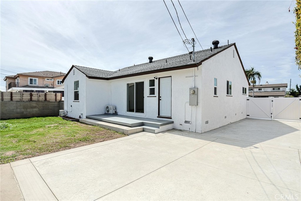 828 Tola St. Property Photo 21