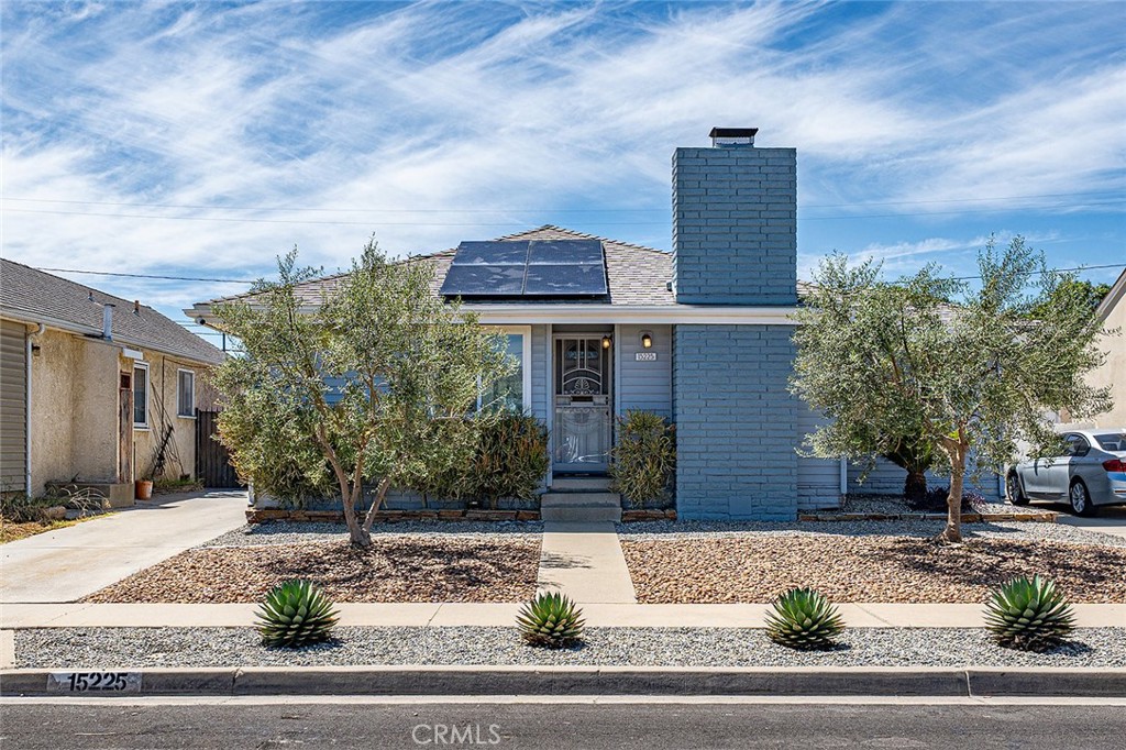 15225 Parron Property Photo