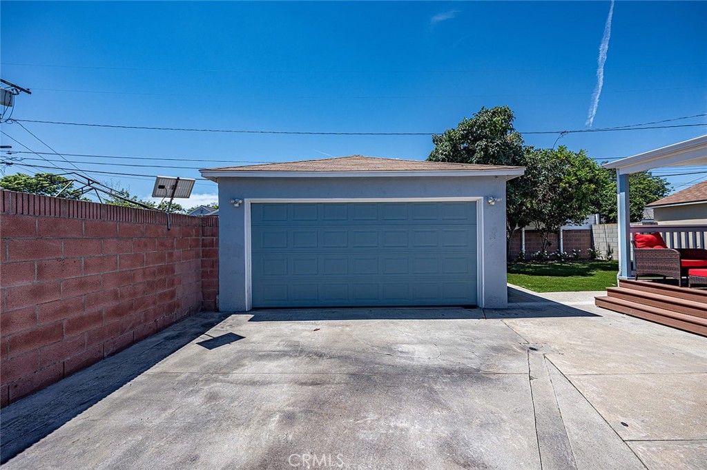 15225 Parron Property Photo 23