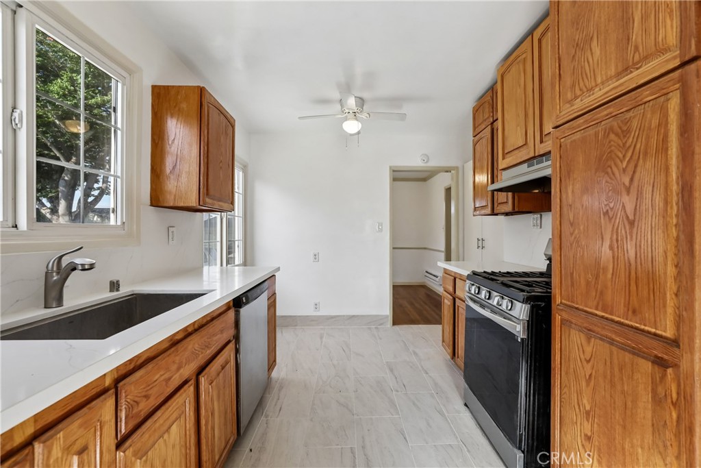 3672 Hackett Property Photo 7