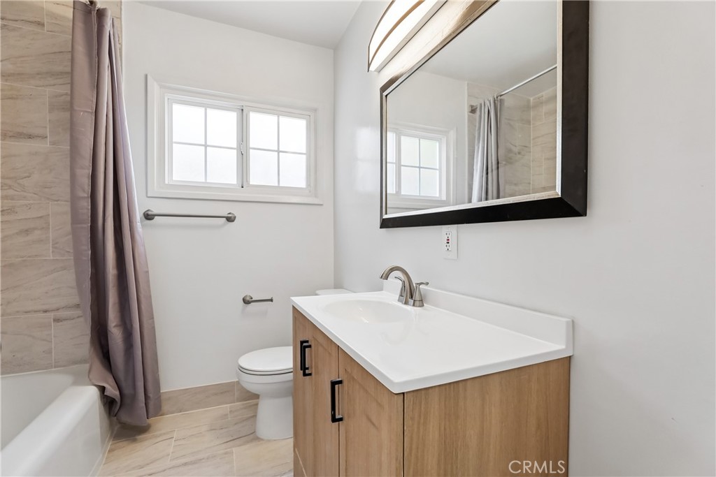 3672 Hackett Property Photo 20